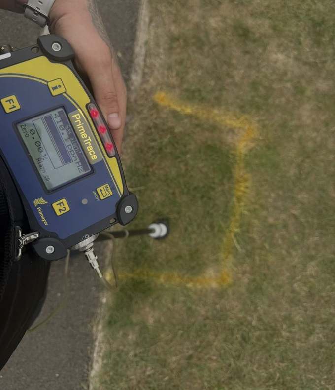 HUBB Group engineer conducting non-destructive leak detection in Chelsea
